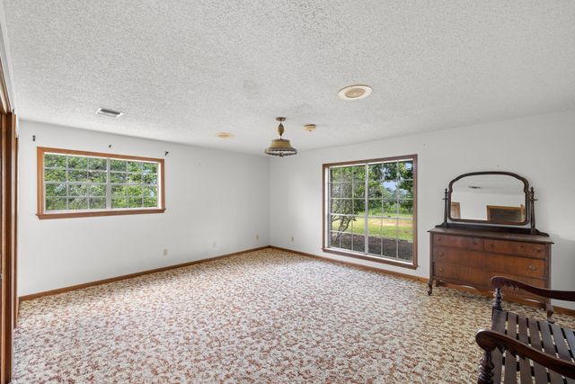 2513 S Fm 1291, Fayetteville, TX 78940