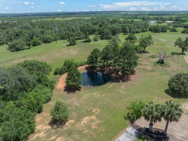 2513 S Fm 1291, Fayetteville, TX 78940