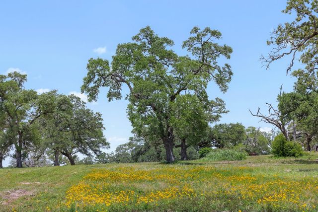 2513 S Fm 1291, Fayetteville, TX 78940
