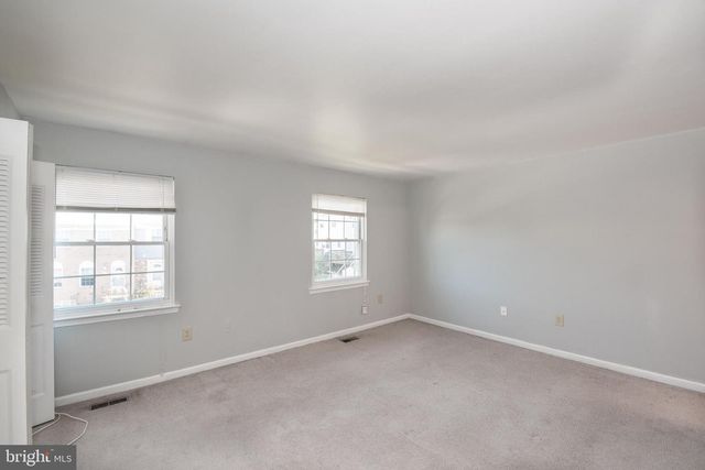 8385 WOODLINE CT, Manassas, VA 20110