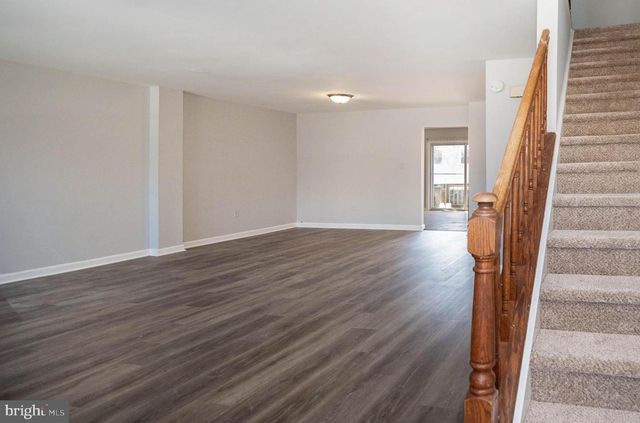 8385 WOODLINE CT, Manassas, VA 20110