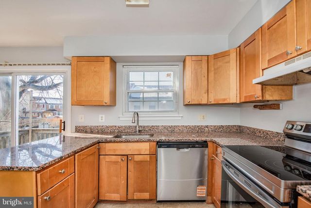 8385 WOODLINE CT, Manassas, VA 20110