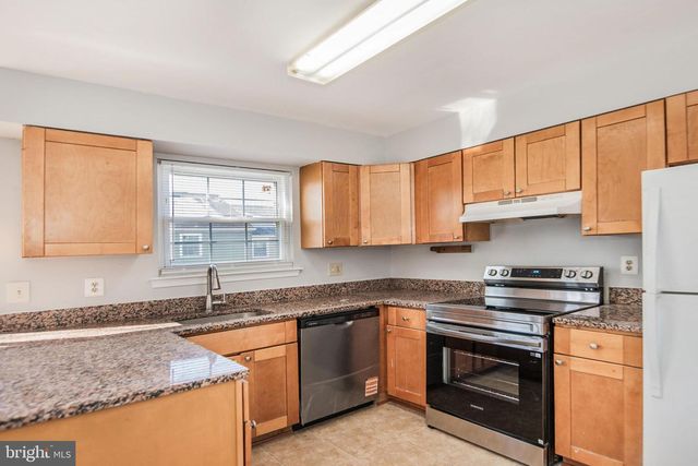 8385 WOODLINE CT, Manassas, VA 20110