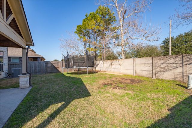 6719 Strawberry Brook Lane, Dickinson, TX 77539
