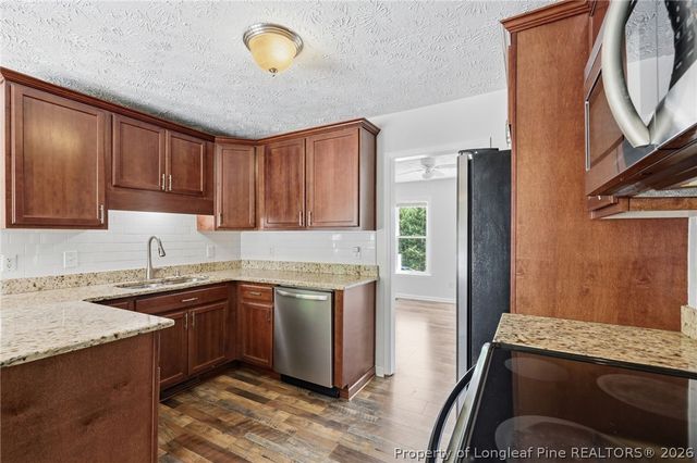 962 Lakeridge Drive, Cameron, NC 28326