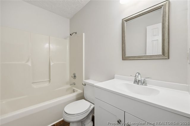 962 Lakeridge Drive, Cameron, NC 28326