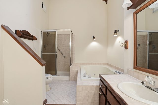 8128 Foxchase Circle, Indianapolis, IN 46256