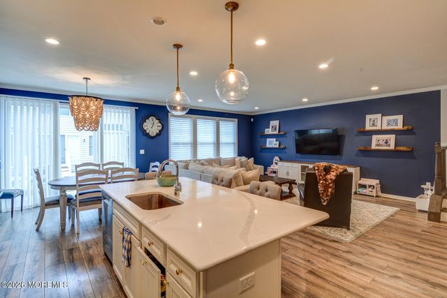 56 Eckert Drive 4204, Lincroft, NJ 07738