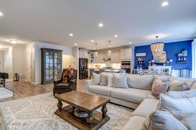 56 Eckert Drive 4204, Lincroft, NJ 07738