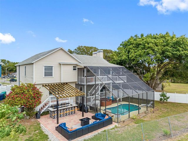 12692 PINEWAY DRIVE, Largo, FL 33773