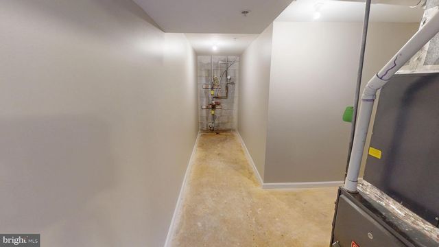 725 GLENEAGLES DR, Fort Washington, MD 20744