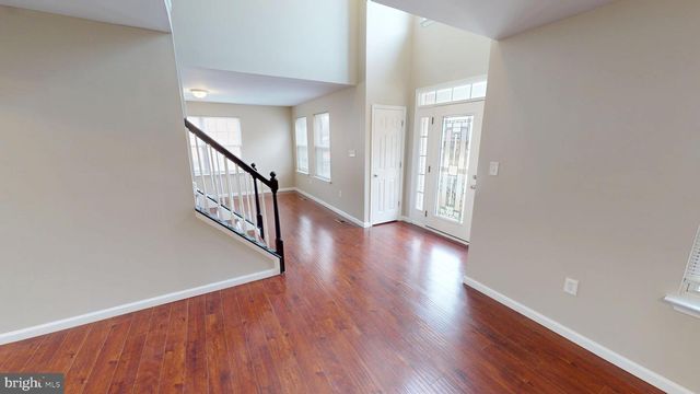 725 GLENEAGLES DR, Fort Washington, MD 20744