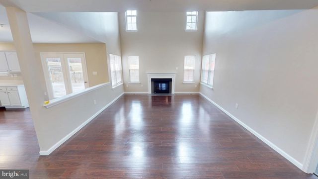 725 GLENEAGLES DR, Fort Washington, MD 20744