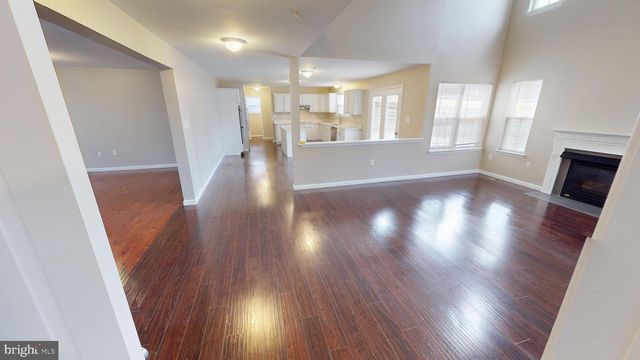 725 GLENEAGLES DR, Fort Washington, MD 20744