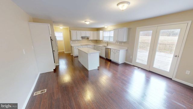 725 GLENEAGLES DR, Fort Washington, MD 20744