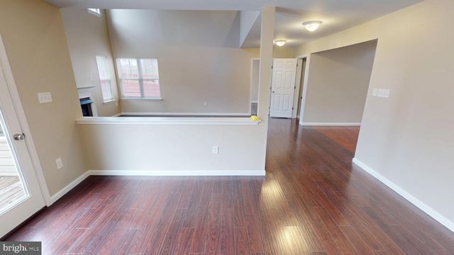 725 GLENEAGLES DR, Fort Washington, MD 20744