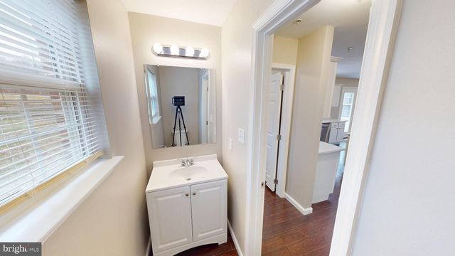 725 GLENEAGLES DR, Fort Washington, MD 20744