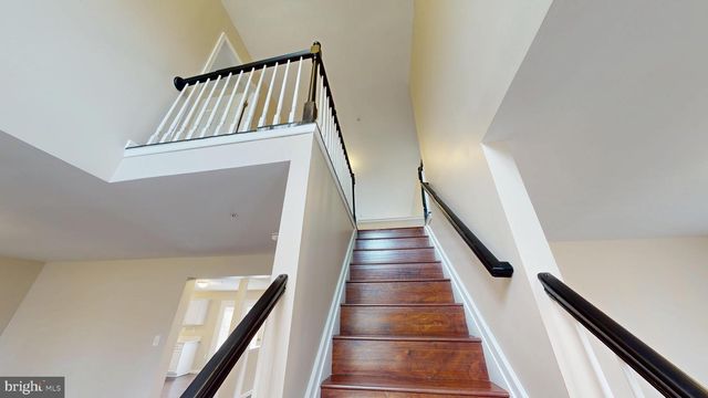 725 GLENEAGLES DR, Fort Washington, MD 20744