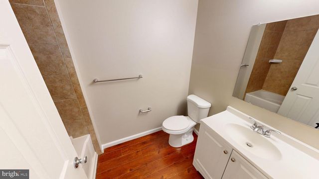 725 GLENEAGLES DR, Fort Washington, MD 20744