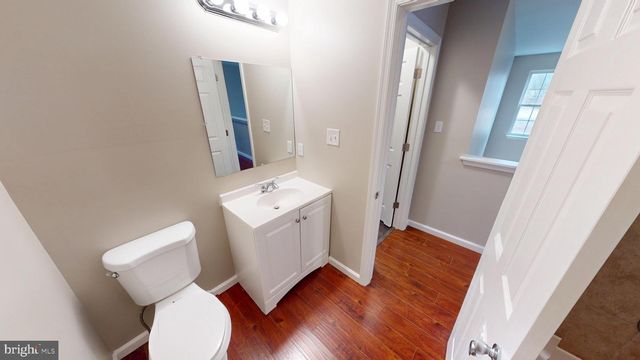 725 GLENEAGLES DR, Fort Washington, MD 20744