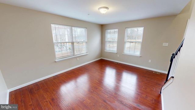 725 GLENEAGLES DR, Fort Washington, MD 20744