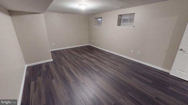 725 GLENEAGLES DR, Fort Washington, MD 20744