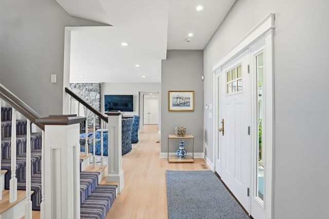 181 Daniels Island Road, Mashpee, MA 02649