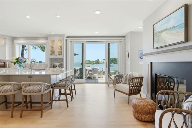 181 Daniels Island Road, Mashpee, MA 02649
