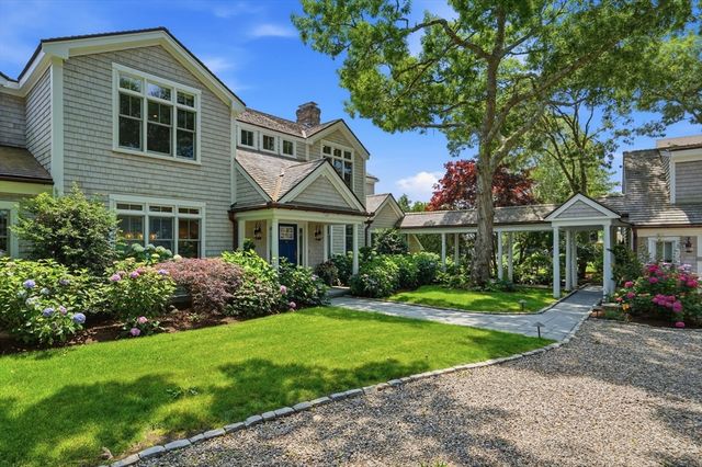 181 Daniels Island Road, Mashpee, MA 02649