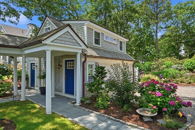 181 Daniels Island Road, Mashpee, MA 02649