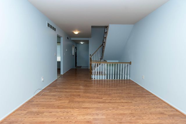 32143 W 12 Mile Road, Farmington Hills, MI 48334