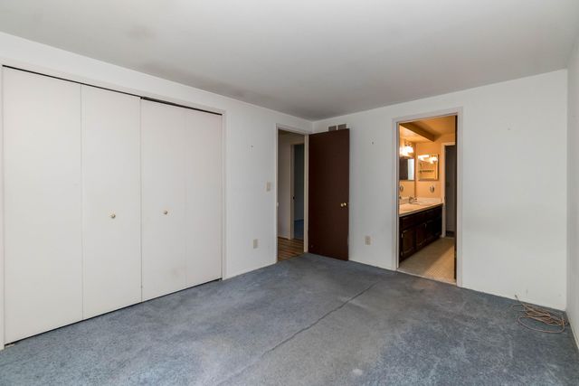 32143 W 12 Mile Road, Farmington Hills, MI 48334