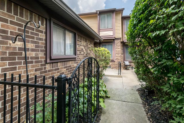 32143 W 12 Mile Road, Farmington Hills, MI 48334