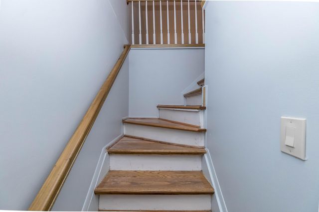 32143 W 12 Mile Road, Farmington Hills, MI 48334