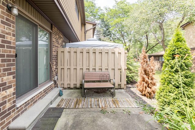 32143 W 12 Mile Road, Farmington Hills, MI 48334