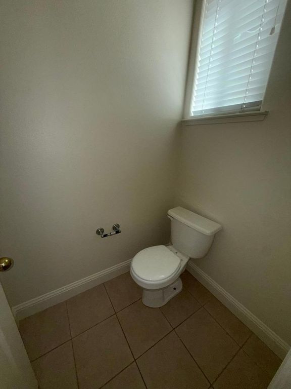Image 18 of property listing at 2672 Wrenwood Avenue, Clovis, CA 93611