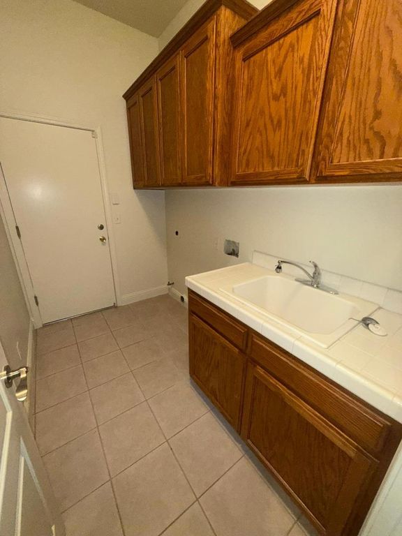 Image 20 of property listing at 2672 Wrenwood Avenue, Clovis, CA 93611