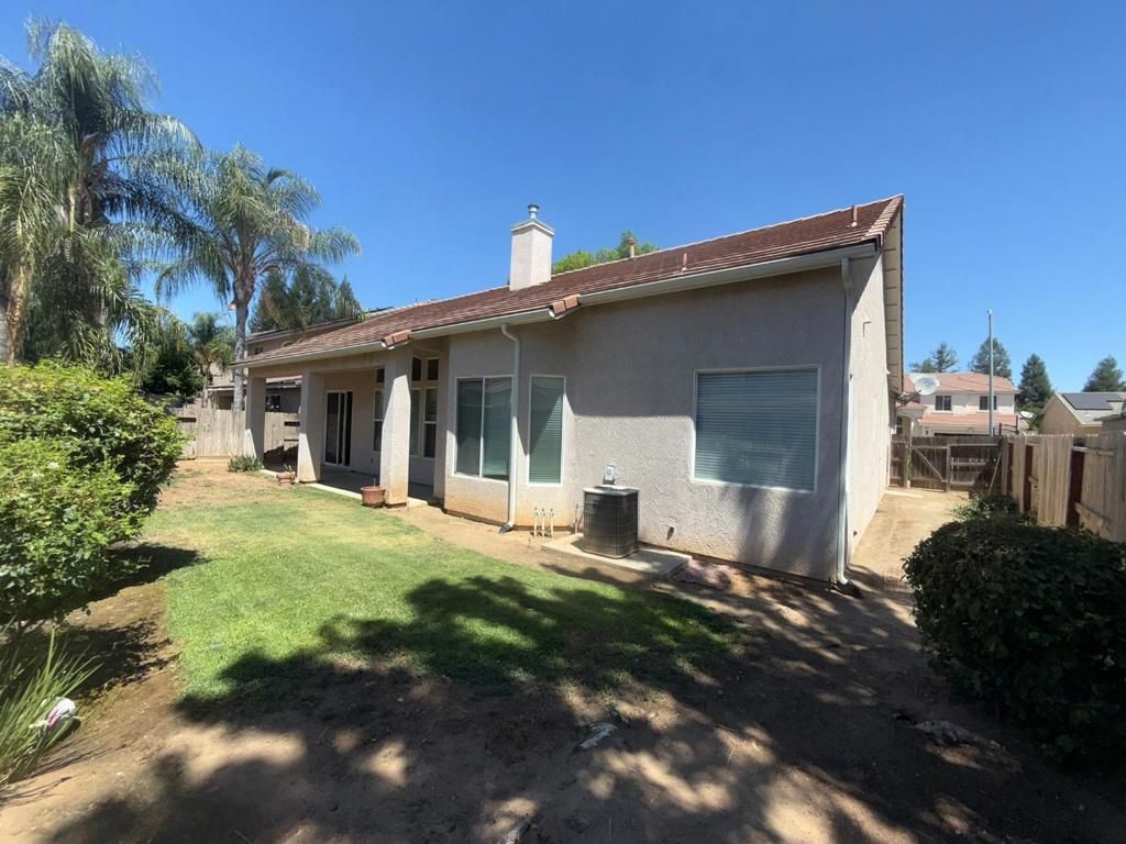 Image 26 of property listing at 2672 Wrenwood Avenue, Clovis, CA 93611