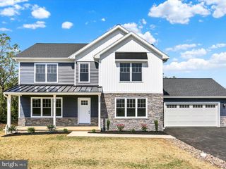 801 MARCON DR, Lebanon, PA 17046