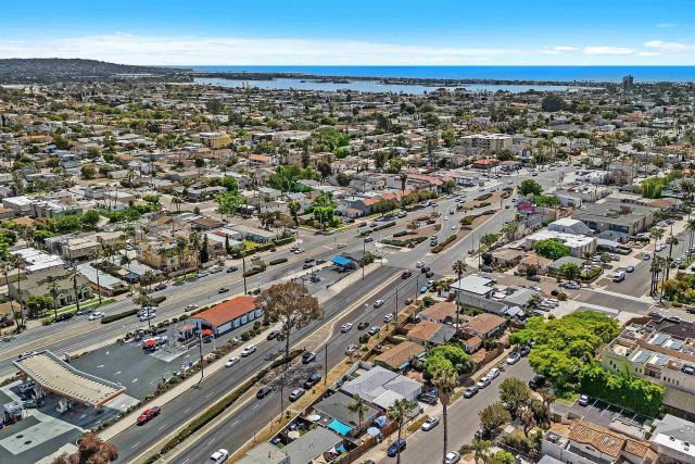 2050-2052 Balboa Ave, San Diego, CA 92109