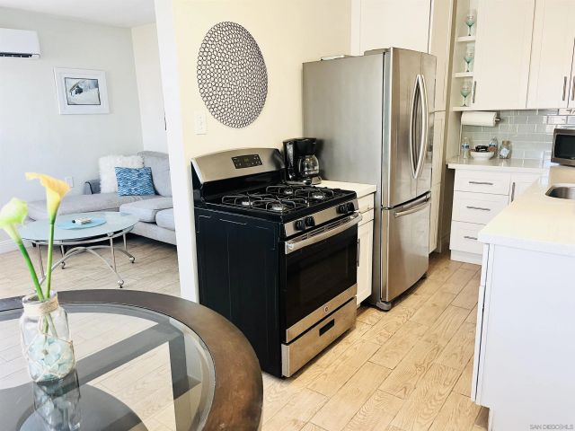 2050-2052 Balboa Ave, San Diego, CA 92109