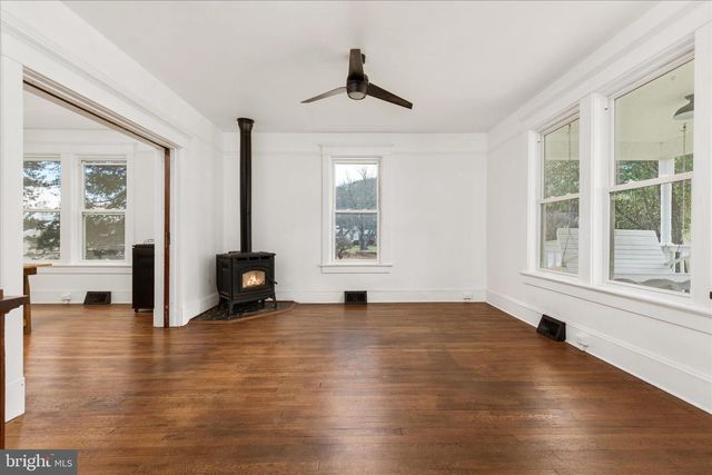 130 CARPENTERS AVE, Wardensville, WV 26851