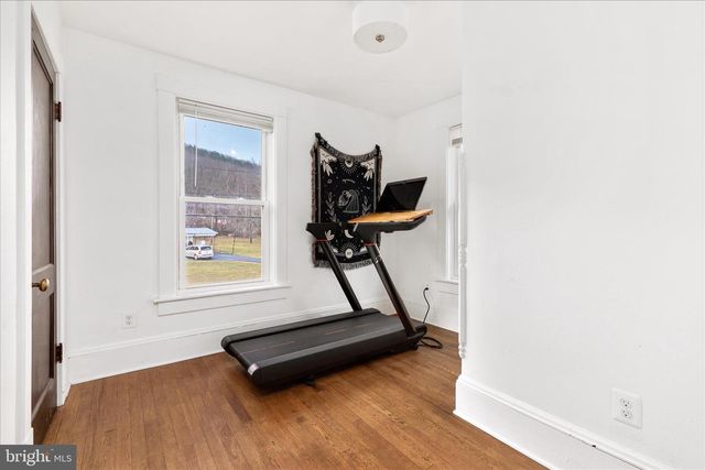 130 CARPENTERS AVE, Wardensville, WV 26851