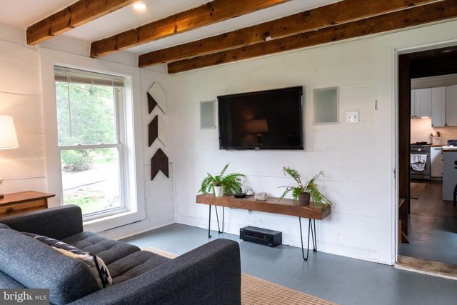 130 CARPENTERS AVE, Wardensville, WV 26851