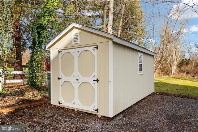 130 CARPENTERS AVE, Wardensville, WV 26851