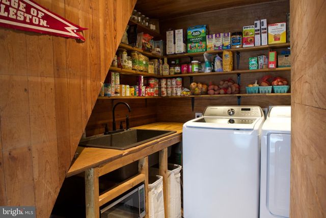 130 CARPENTERS AVE, Wardensville, WV 26851