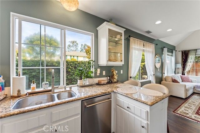 230 Lantern Lane, Irvine, CA 92618