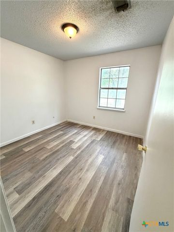 408 N Spring Street, Lampasas, TX 76550