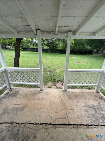 408 N Spring Street, Lampasas, TX 76550