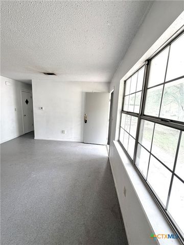 408 N Spring Street, Lampasas, TX 76550
